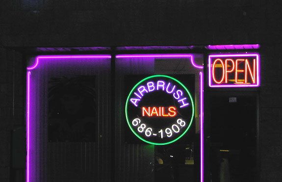 Retail decorative piece