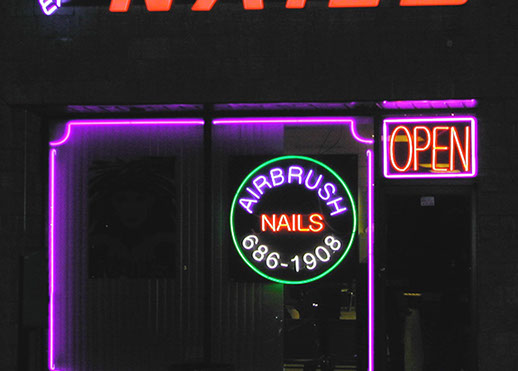 Retail decorative piece